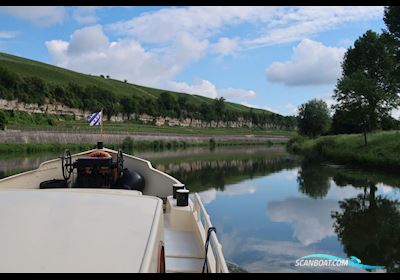 Luxe-Motor Live Aboard Huizen aan water 1898, met Daf motor, The Netherlands