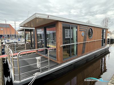 Compleet Nieuwe Nordic Houseboat NS 36 Eco 23 Met Ligplaats Hus- / Bobåd / Flodbåd 2024, med Yamaha motor, Holland