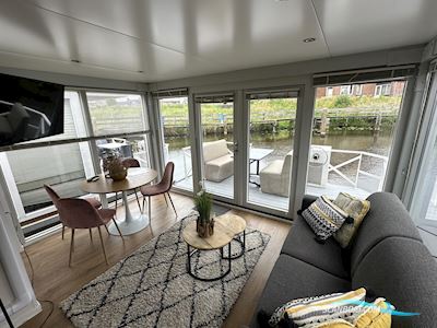 Havenlodge Melite Compleet Houseboat Hus- / Bobåt / Flodbåd 2021, med 15 motor, Holland