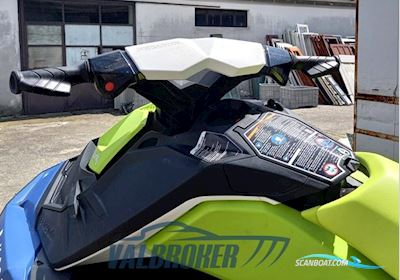 Sea Doo Spark 2 UP 900 HO Jetski / Scooter / Jetbåt 2020, med Rotax 900 - Ace 90 motor, Italien