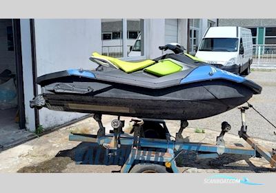 Sea Doo Spark 2 UP 900 HO Jetski / Scooter / Jetboot 2020, mit Rotax 900 - Ace 90 motor, Italien