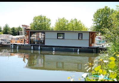 Solar Electrische Houseboat Catamaran Coche Standaard Live a board / River boat 2024, with Epropulsion engine, France