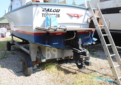 Coronet 24 Cabin Motor boat 1969, with Mercruiser 4,3 Mpi engine, Denmark