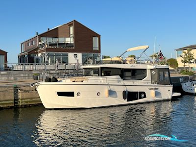Cranchi T43 Eco Trawler - 2016 Motor boat 2016, with Volvo Penta Ips 450 x 2 Inkl. Dps engine, Denmark