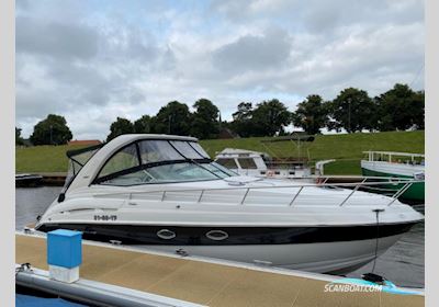 Crownline 320 CR Cruiser Motor boat 2009, with Mercruiser engine, The Netherlands