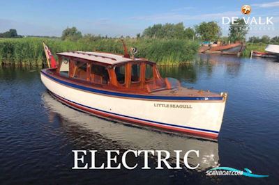 Custom 23FT Cabin Cruiser Motor boat 1962, with Bellmarine engine, The Netherlands