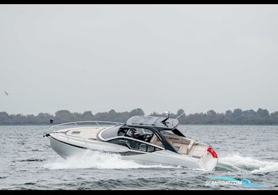 Fairline F//Line 33 Motor boat 2021, with Volvo Penta Petrol engine, The Netherlands