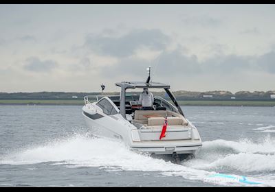 Fairline F//Line 33 Motor boat 2021, with Volvo Penta Petrol engine, The Netherlands