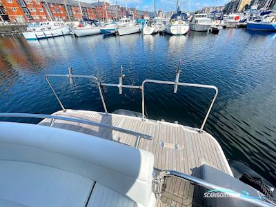 Galeon 390 Fly Motor boat 2007, with Volvo D4-260 engine, United Kingdom