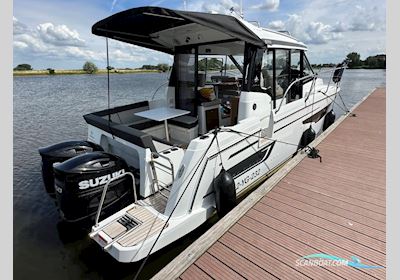 Jeanneau Merry Fisher 895 offshore met Joystick Suzuki Electric steer by wire Stuursysteem Motor boat 2022, with Suzuki 2x 150 APX engine, The Netherlands