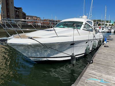 Jeanneau Prestige 34 S. Motor boat 2006, with Volvo engine, United Kingdom