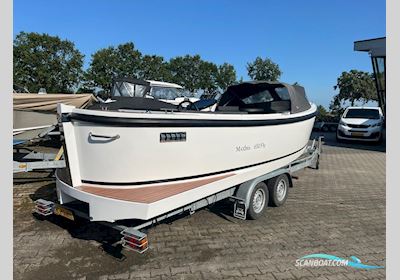 Maxima 650 Flying Lounge Met Boegschroef Motor boat 2024, with Suzuki engine, The Netherlands