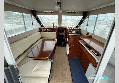 Mochi Craft Mochi 33 Motor boat 1984, with Iveco Aifo engine, France