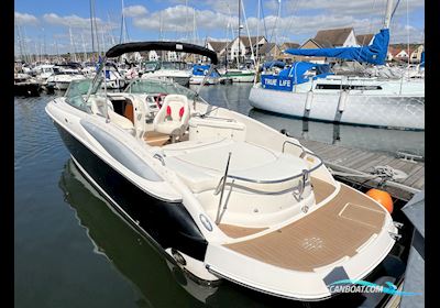 Monterey 268 SC Motor boat 2004, with Mercruiser engine, United Kingdom