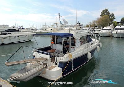 Nimbus 320 Coupe Motor boat 2002, with Yanmar engine, Greece