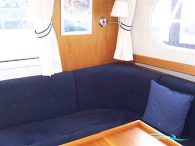 Nimbus 380 Commander Motor boat 2003, with 2 x Volvo Penta Kamd 43 Diesel engine, Denmark