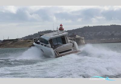 Prestige 560S Motor boat 2018, with Cummins engine, Ireland