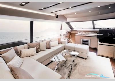 Prestige 680 Motor boat 2018, France