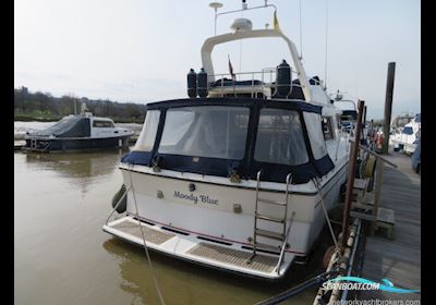 Princess 415 Motor boat 1988, with Volvo TAMD 63L.A engine, United Kingdom