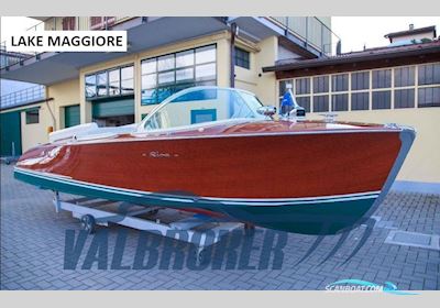 Riva Ariston Motor boat 1961, with Chrysler engine, Italy