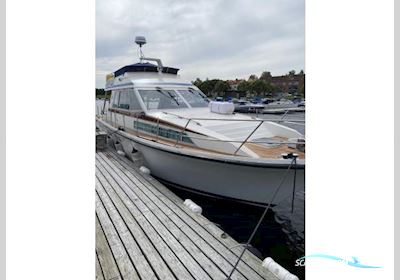 Storebro Royal Cruiser 40 Biscaya Motor boat 1983, with Volvo Penta engine, Sweden