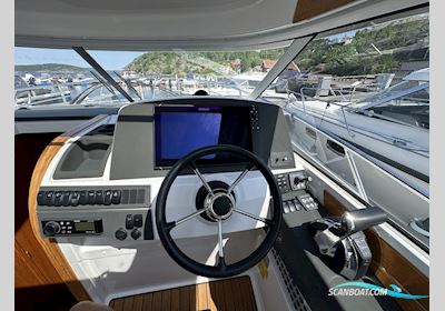 Aquador 30 HT Motorbåd 2019, med Mercury Diesel V8-370 hk motor, Sverige