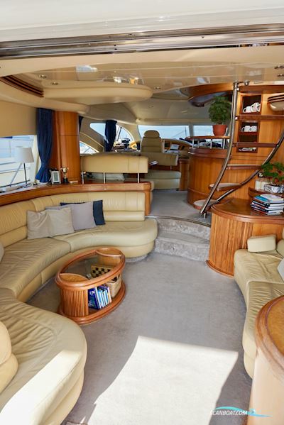 Azimut 68 Motorbåd 2007, med 2 Man 1350 CV motor, Spanien