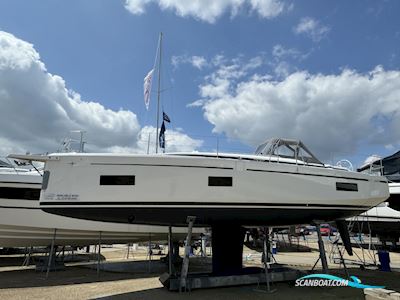 Bavaria C38 Motorbåd 2024, med Yanmar motor, England