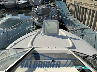 Bayliner 245 Ciera Motorbåd 2005, med Mercruiser Mag 350 V8 motor, Italien