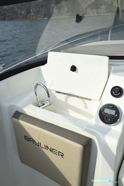 Bayliner VR5 Cuddy OB Dts Mercury F200 XL-Efi DS - Inkl. Udstyr Motorbåd 2024, Danmark