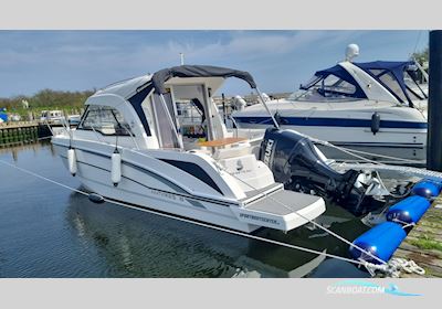 Beneteau Antares 8 OB Motorbåd 2020, med Suzuki DF200Apx
 motor, Tyskland