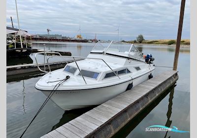 Fairline Holiday Motorbåd 1983, med Volvo motor, Holland