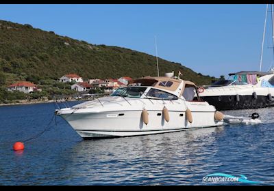 Jeanneau 34 Prestige Motorbåd 2004, med Volvo Penta 2 x 285 HP  Kad 300 motor, Italien