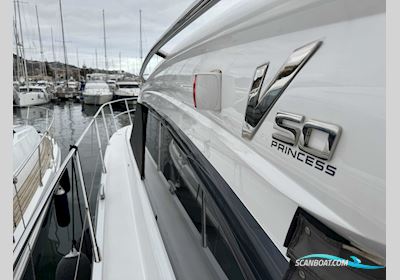 Princess V50 Motorbåd 2022, med Volvo Penta motor, Frankrig