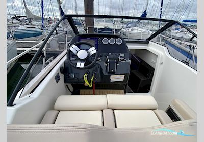 Quicksilver Activ 875 Sundeck Motorbåd 2023, med Mercury motor, Frankrig