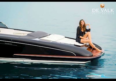 Riva Iseo Motorbåd 2024, med Volvo Penta motor, Italien