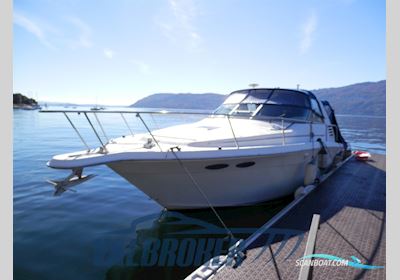 Sea Ray 330 Express Cruiser Motorbåd 1997, med Caterpillar 3126 motor, Italien