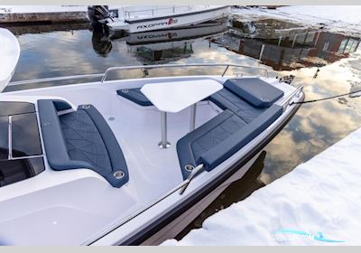 AXOPAR 29 Cross Cabin Motorbåt 2024, med Mercury motor, Finland