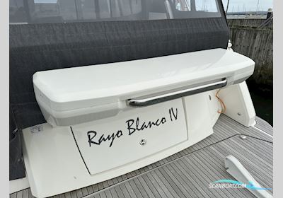 Bavaria R40 Coupe Motorbåt 2019, med Volvo Penta motor, England