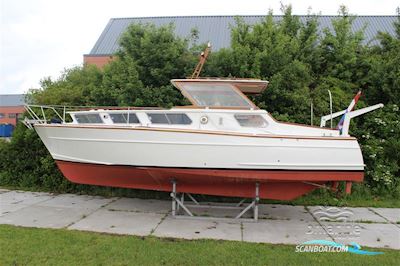 Polyflash 915 Motorbåt 1969, med Perkins motor, Holland