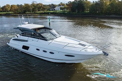 Princess V48 Motorbåt 2016, med 2 x Volvo IPS 600 motor, England