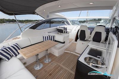 Princess Yachts V39 Motorbåt 2013, med 2 x Volvo D6-330 motor, England