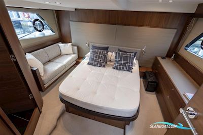 Princess Yachts V48 Motorbåt 2016, med 2 x Volvo Ips 600 motor, England