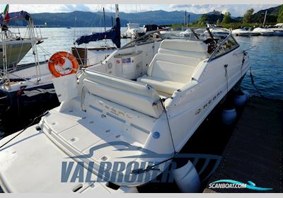 Regal Marine Commodore 2665 Motorbåt 2002, med Mercruiser Mcm MX 6,2 Mpi Bravo Iii motor, Italien