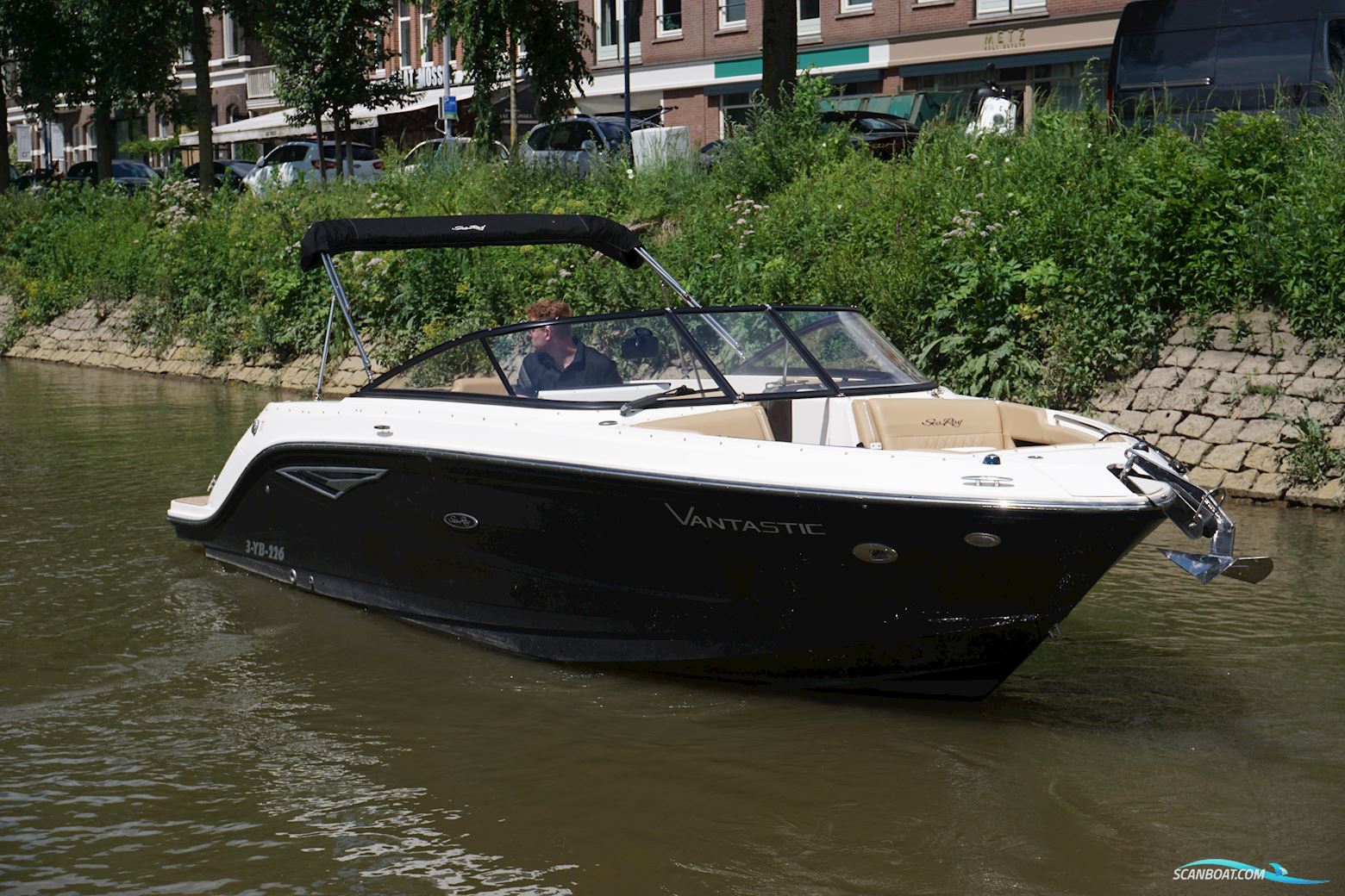 Sea Ray 250 Slx Motorbåt 2018, med Mercruiser motor, Holland