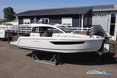 Sealine C330 Motorbåt 2016, med Volvo Penta motor, Holland