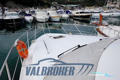 Sealine F 42/5 Motorbåt 2009, med Volvo Penta D6 EVC motor, Italien