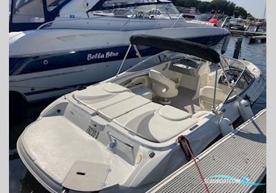 Stingray 225 LR, Bj. 2011 Ähnl. Bayliner Motorbåt 2011, med Volvo Penta 5.7 Gxi / DP Mit Zweikreiskühlsystem motor, Tyskland