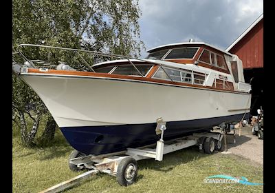 Storebro Royal Cruiser 34 Biscay Motorbåt 1982, med Volvo Penta motor, Sverige