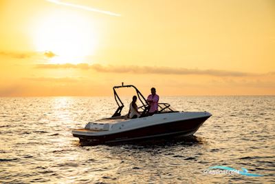 Bayliner VR4 med MerCruiser sterndrive Motorboat 2024, Denmark